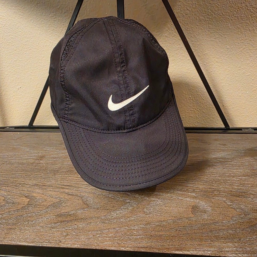 Nike Dri Fit Featherlight Kids Baseball‎ Cap Black Swoosh Adjustable